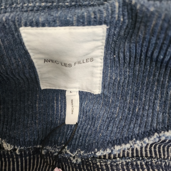 Jacket - Picture 2 of 10